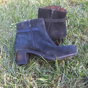 Dansko Black Boot, Size 10.5